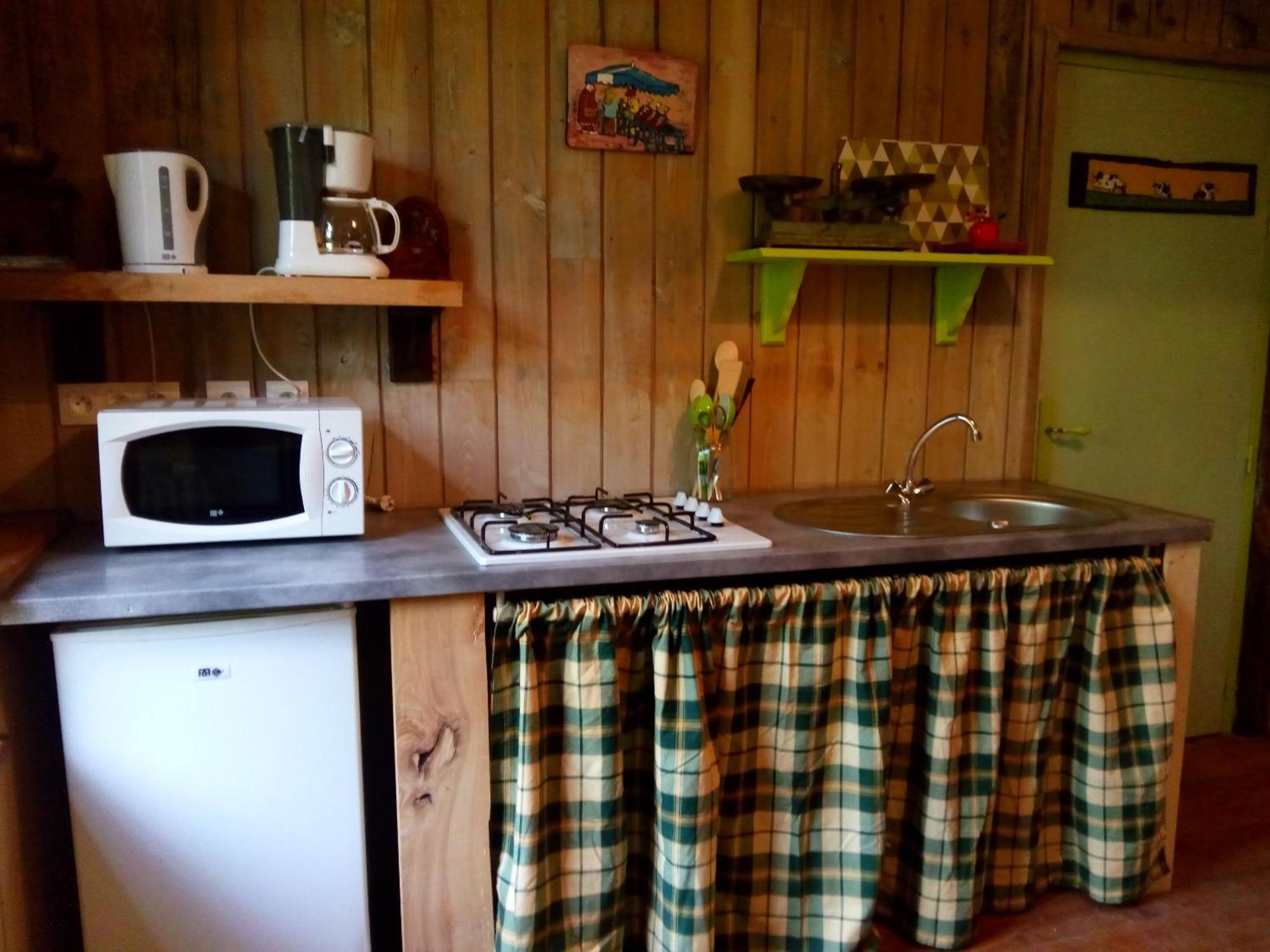 Bretagne Atypique, Dormir Dans Un Ancien Couvent Camlez Room photo